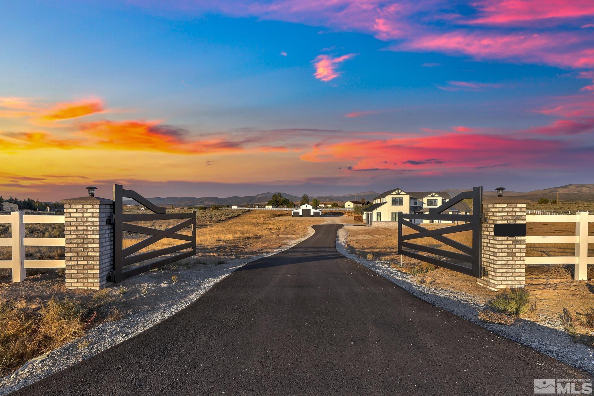 Hunters Point Dr, Gardnerville, NV 89410