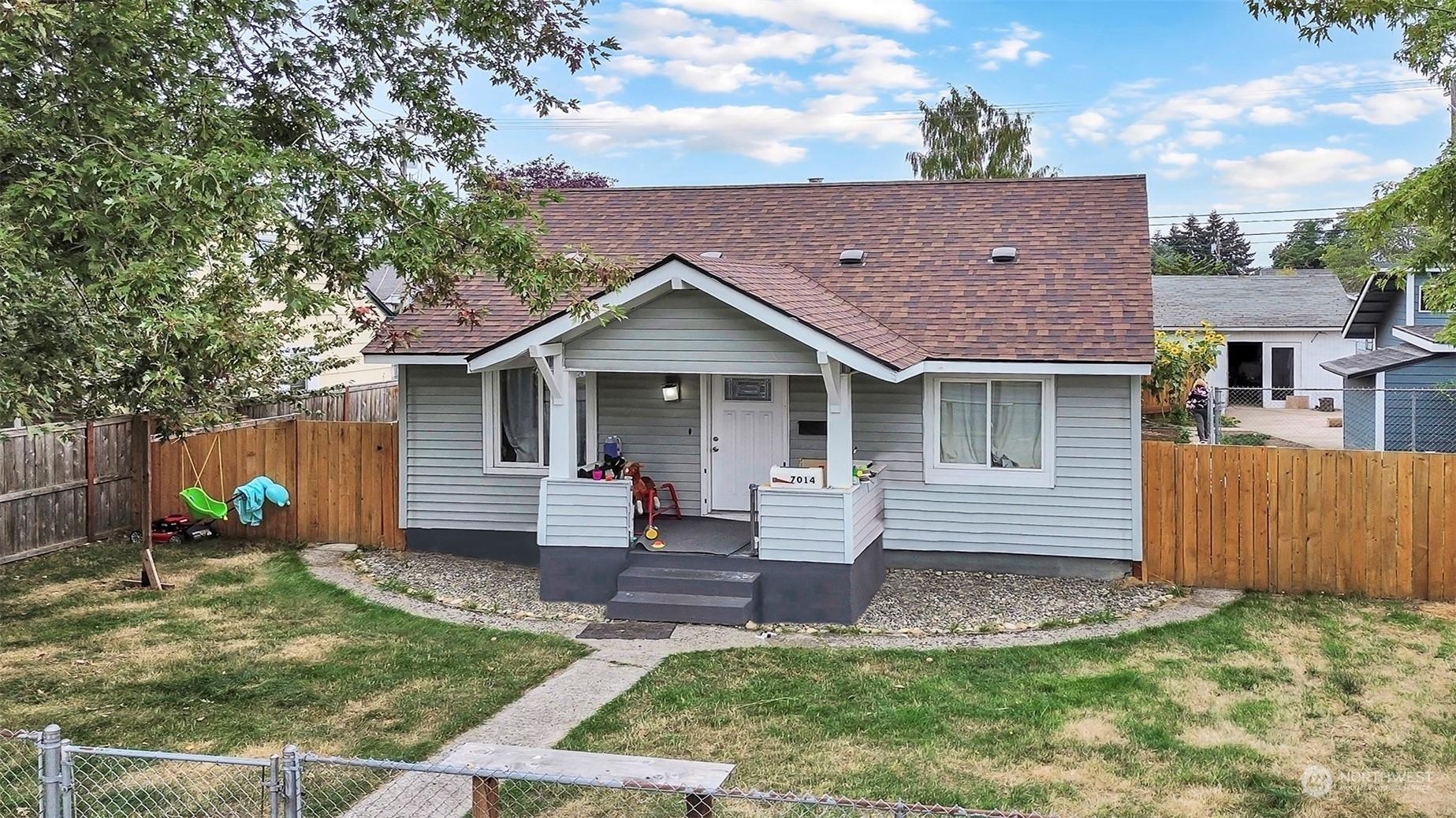 S Oakes St, Tacoma, WA 98409