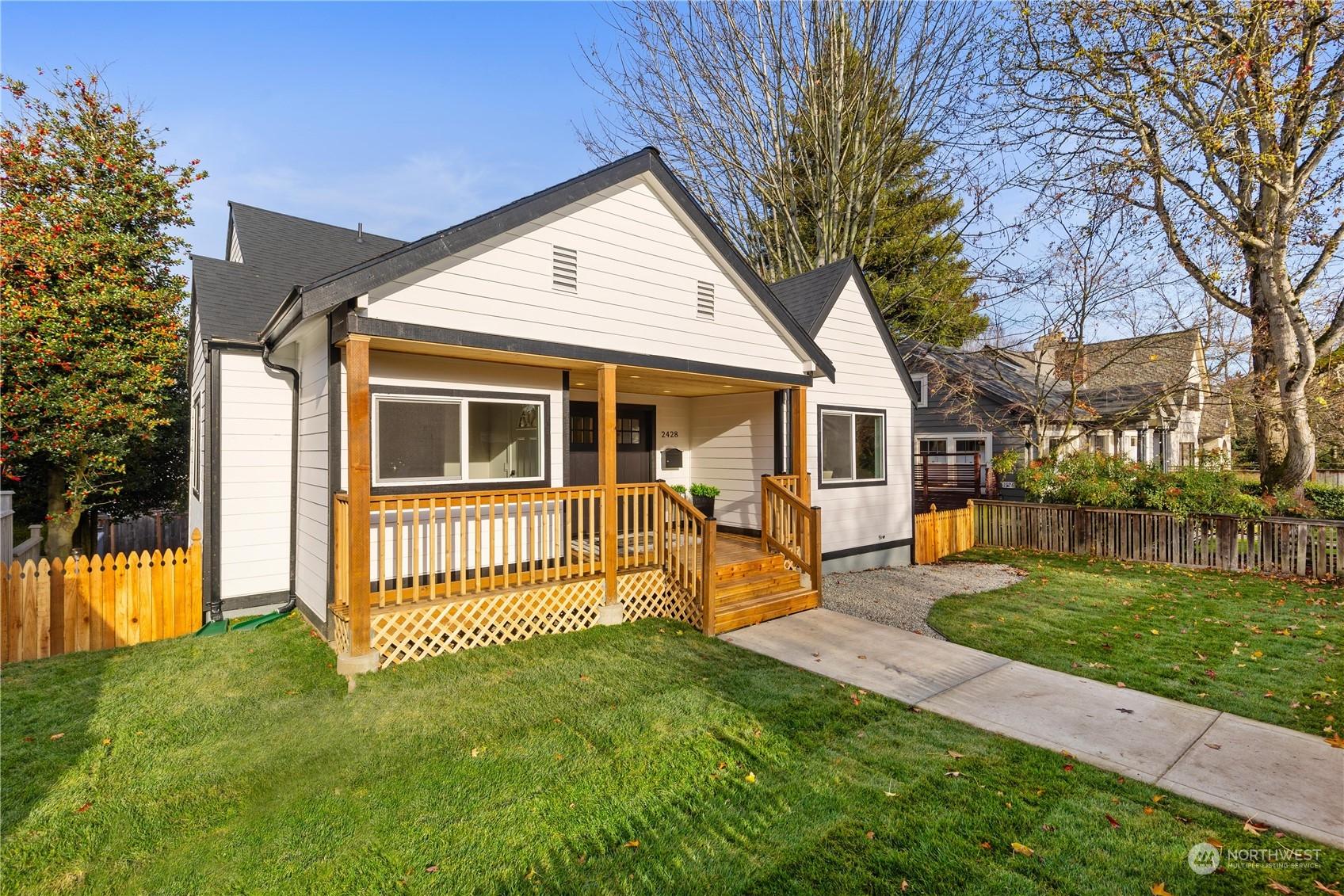 E Roanoke St, Seattle, WA 98112