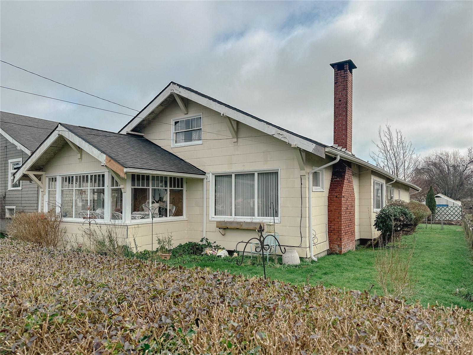 Maple St, Hoquiam, WA 98550