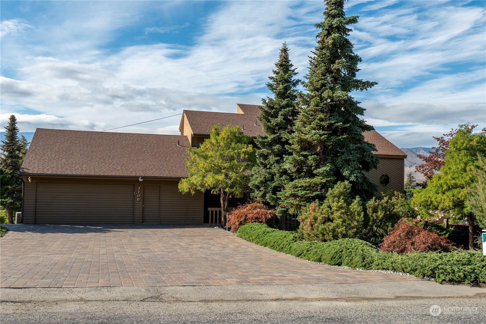 Country Club Dr, East Wenatchee, WA 98802