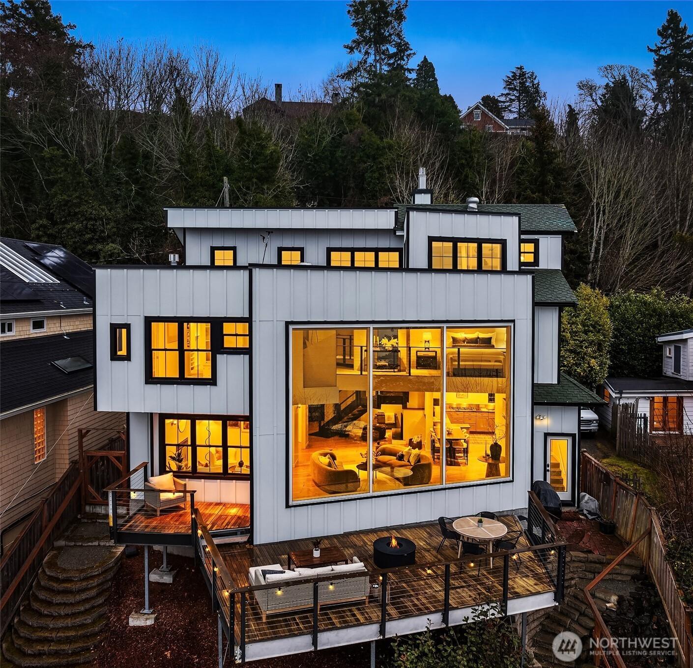 Atlas Pl Sw, Seattle, WA 98136