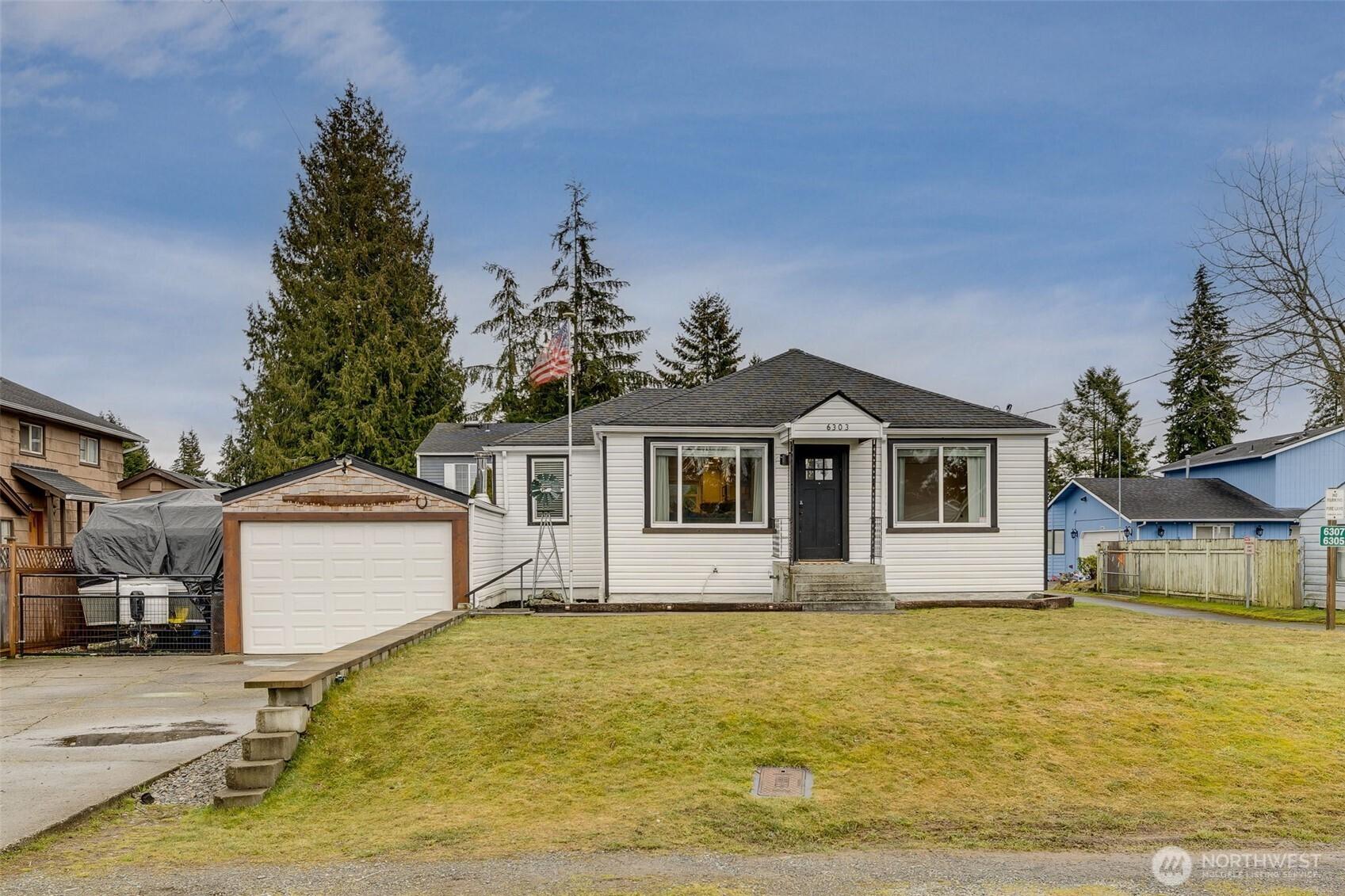 Elliott Way, Everett, WA 98203