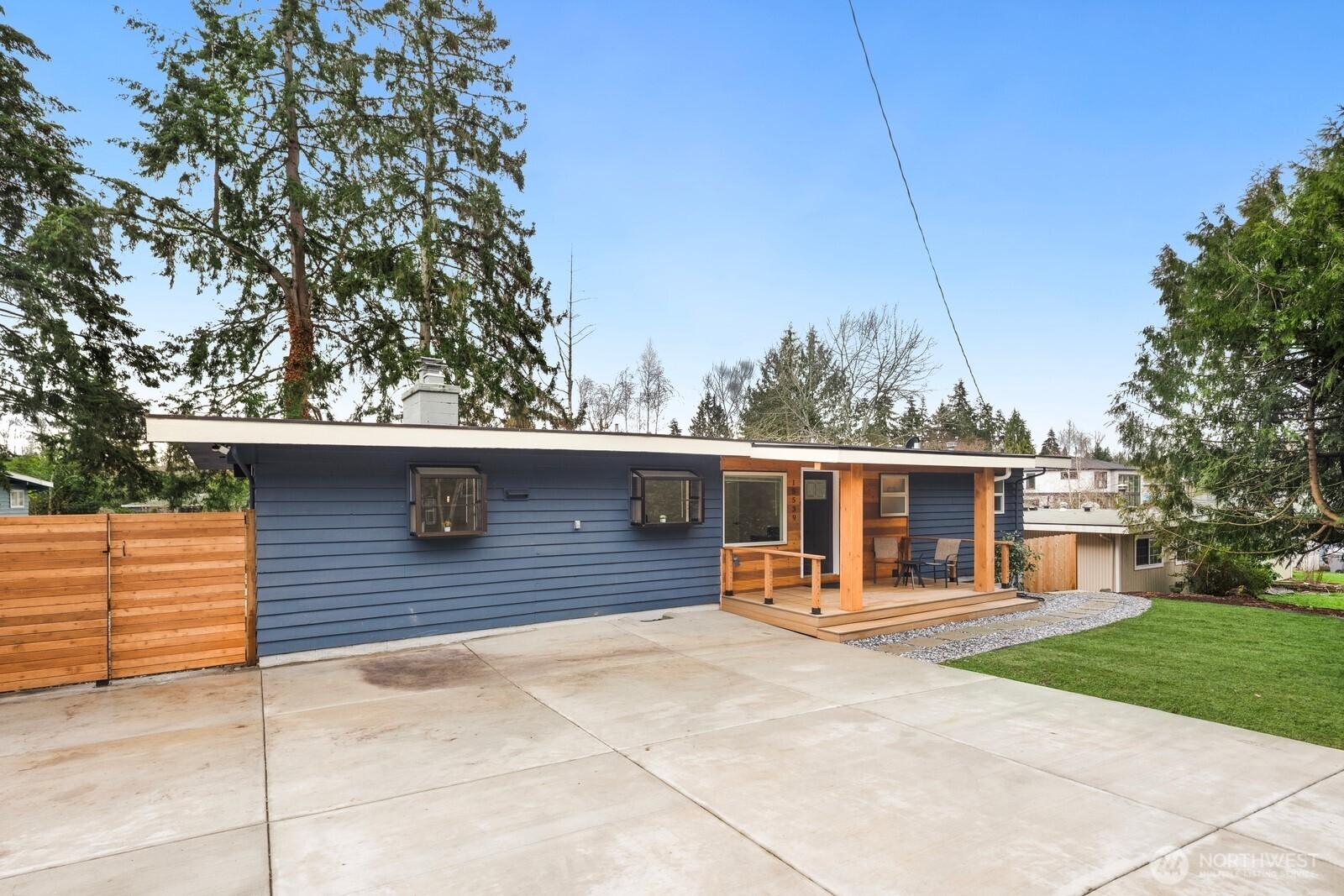 Se 8th St, Bellevue, WA 98007