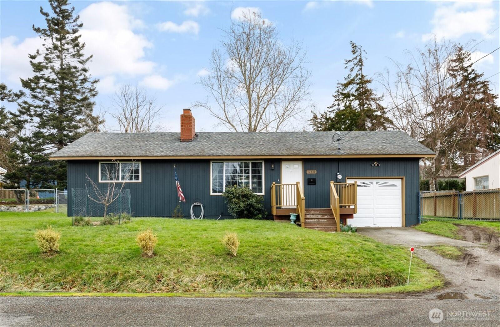 Se Quaker St, Oak Harbor, WA 98277