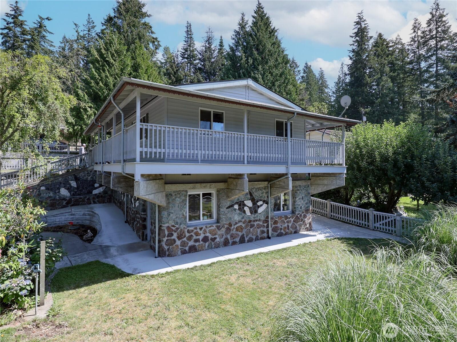Wren Ln, Camano Island, WA 98282