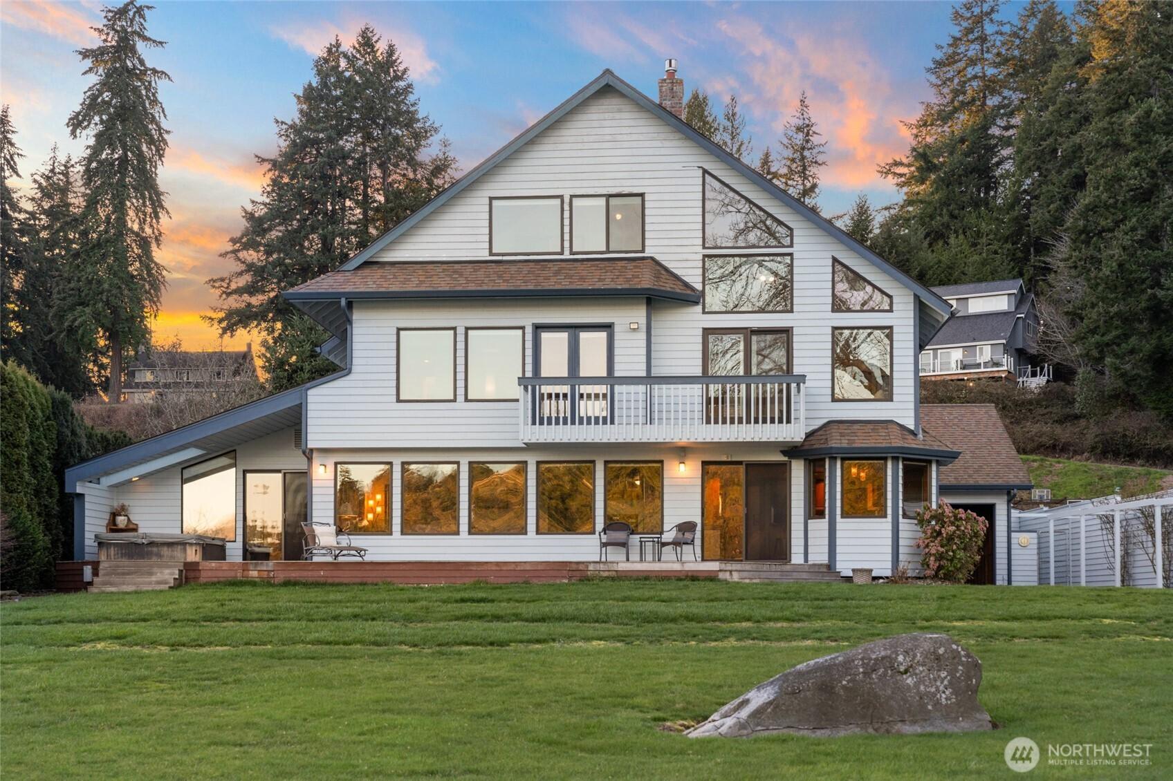 Nw Waters Edge Ln, Bremerton, WA 98312