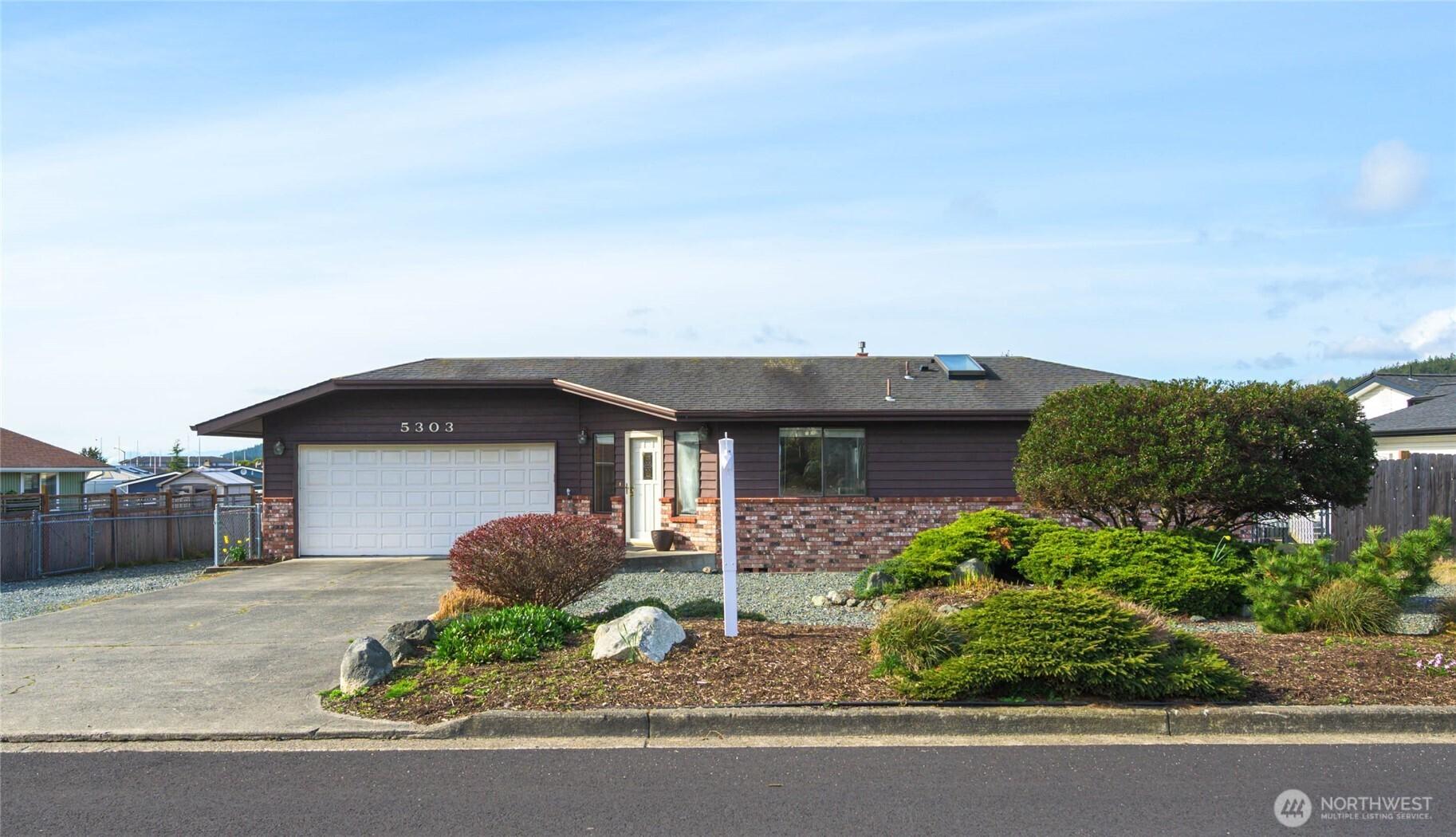 Kingsway, Anacortes, WA 98221