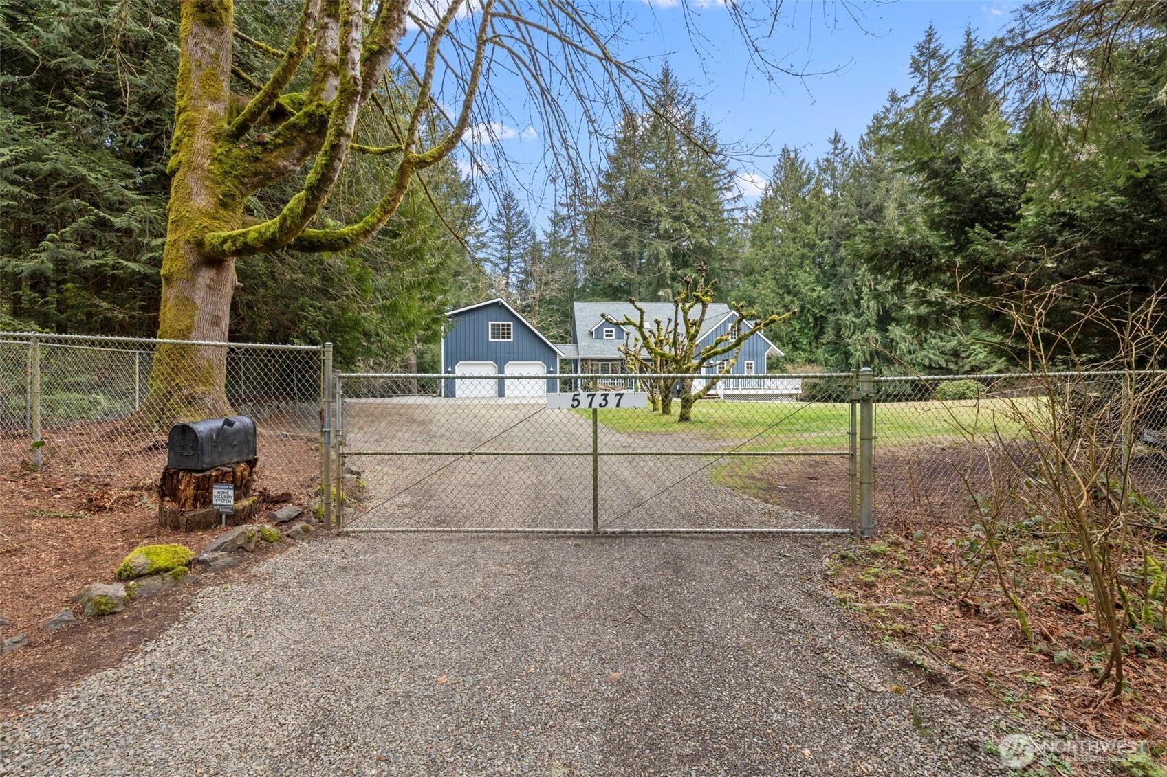 Ne Saratoga Ct, Poulsbo, WA 98370