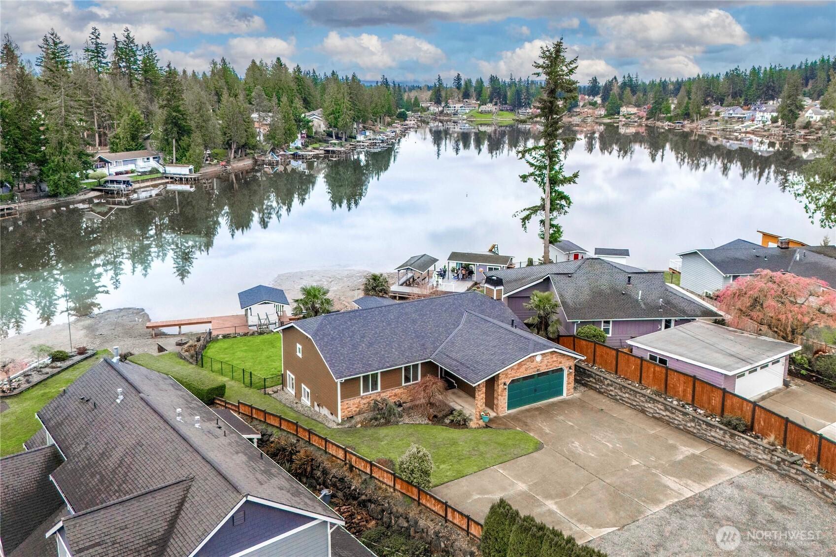 S Island Dr E, Bonney Lake, WA 98391