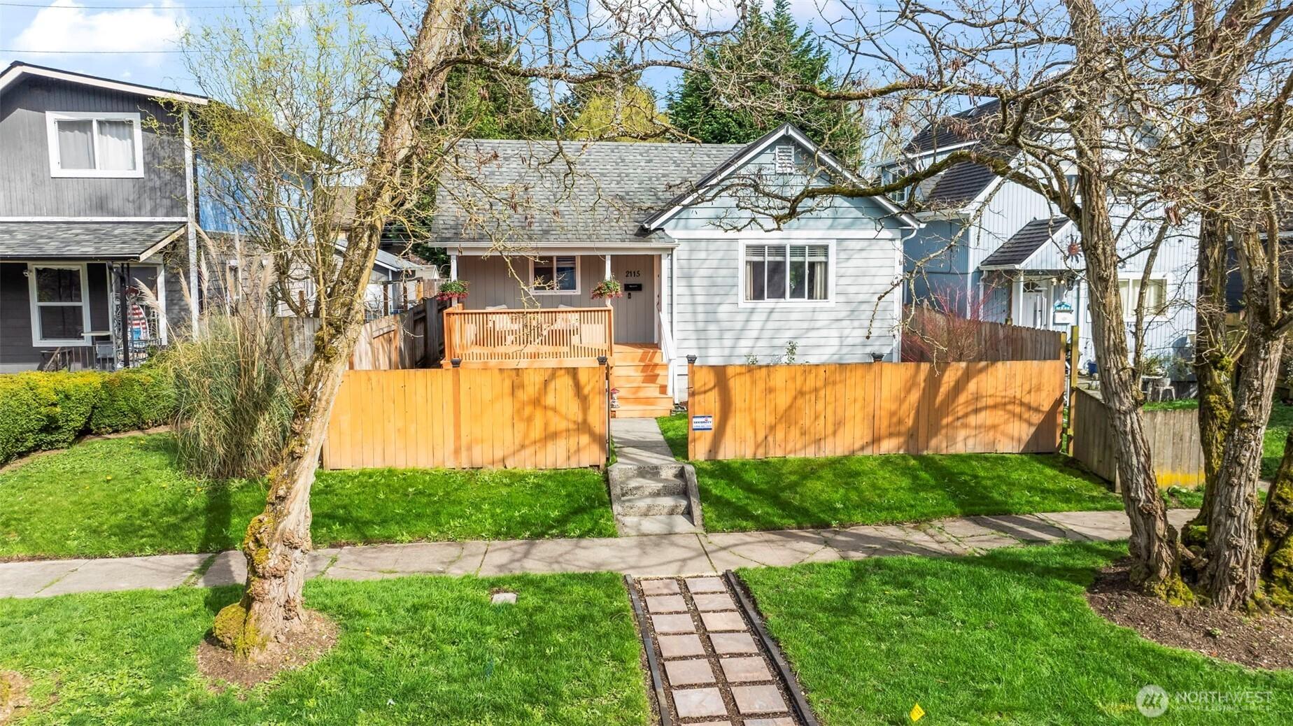 S Ainsworth Ave, Tacoma, WA 98405
