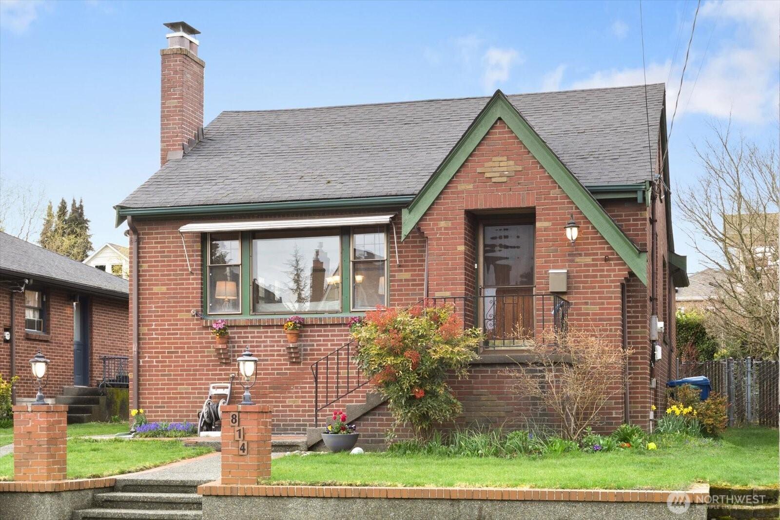Ne 84th St, Seattle, WA 98115
