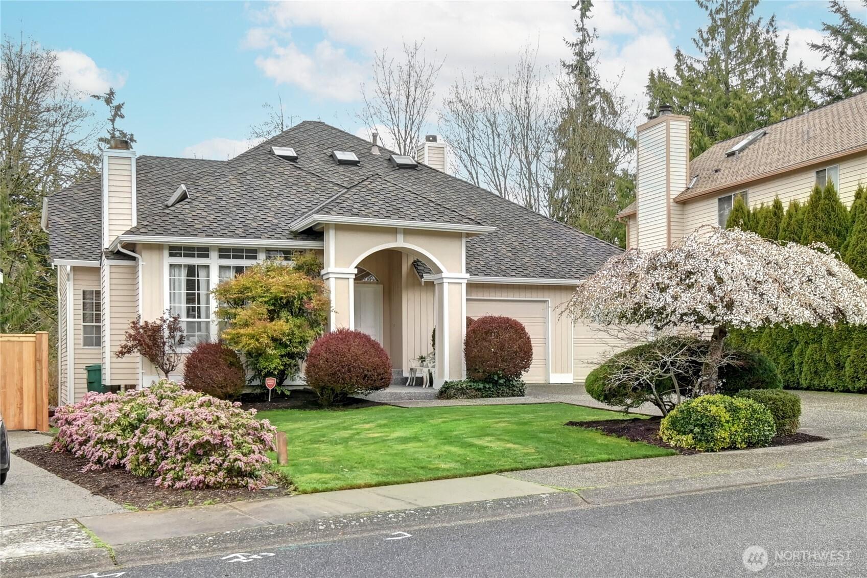 Harbour Heights Dr, Mukilteo, WA 98275