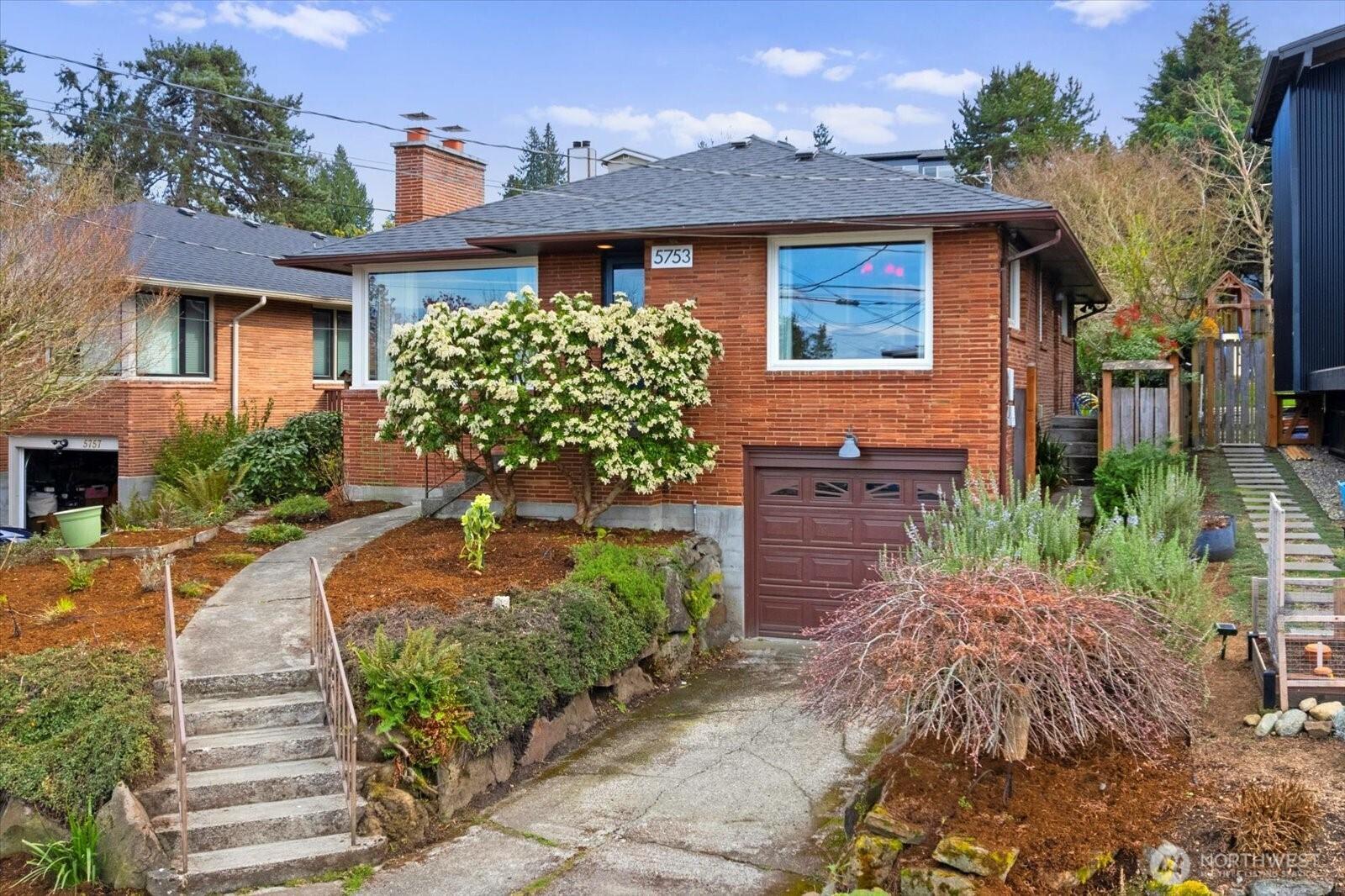 Ne 61st St, Seattle, WA 98115