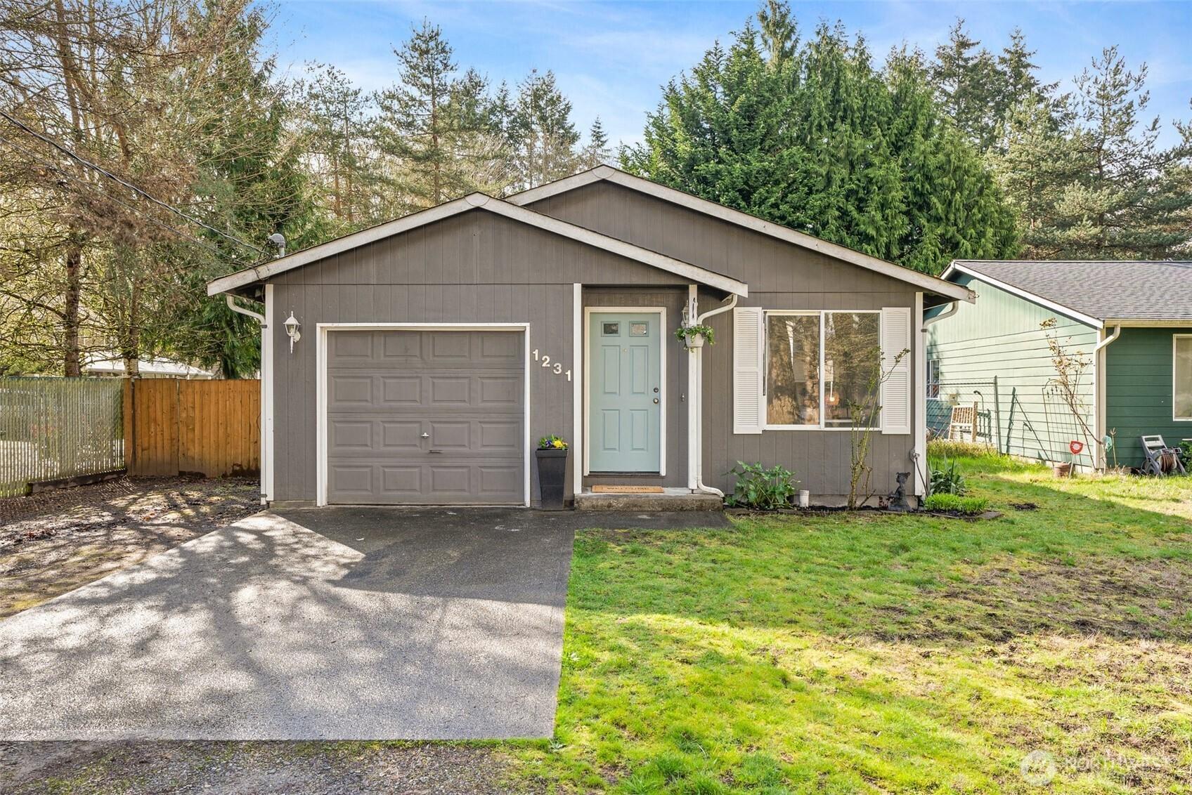 Mary Lou St Se, Lacey, WA 98503