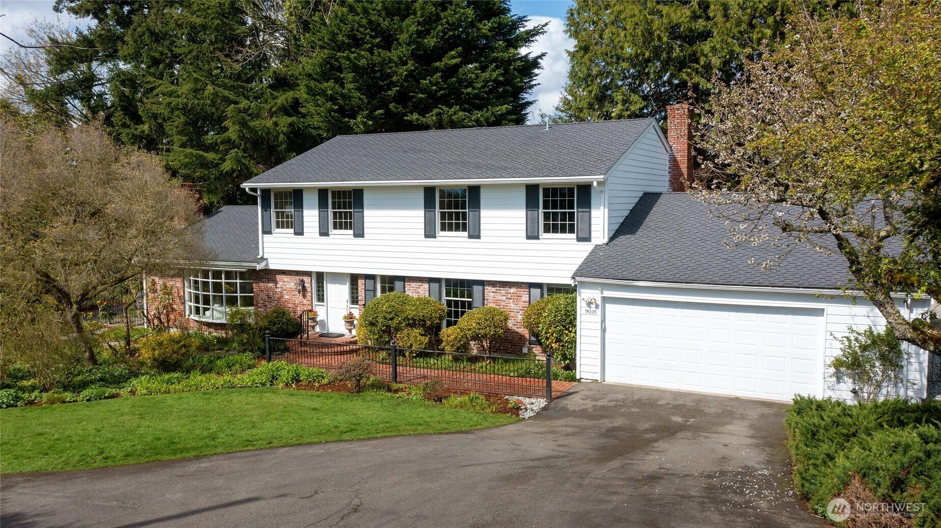 Ne 38th Pl, Yarrow Point, WA 98004