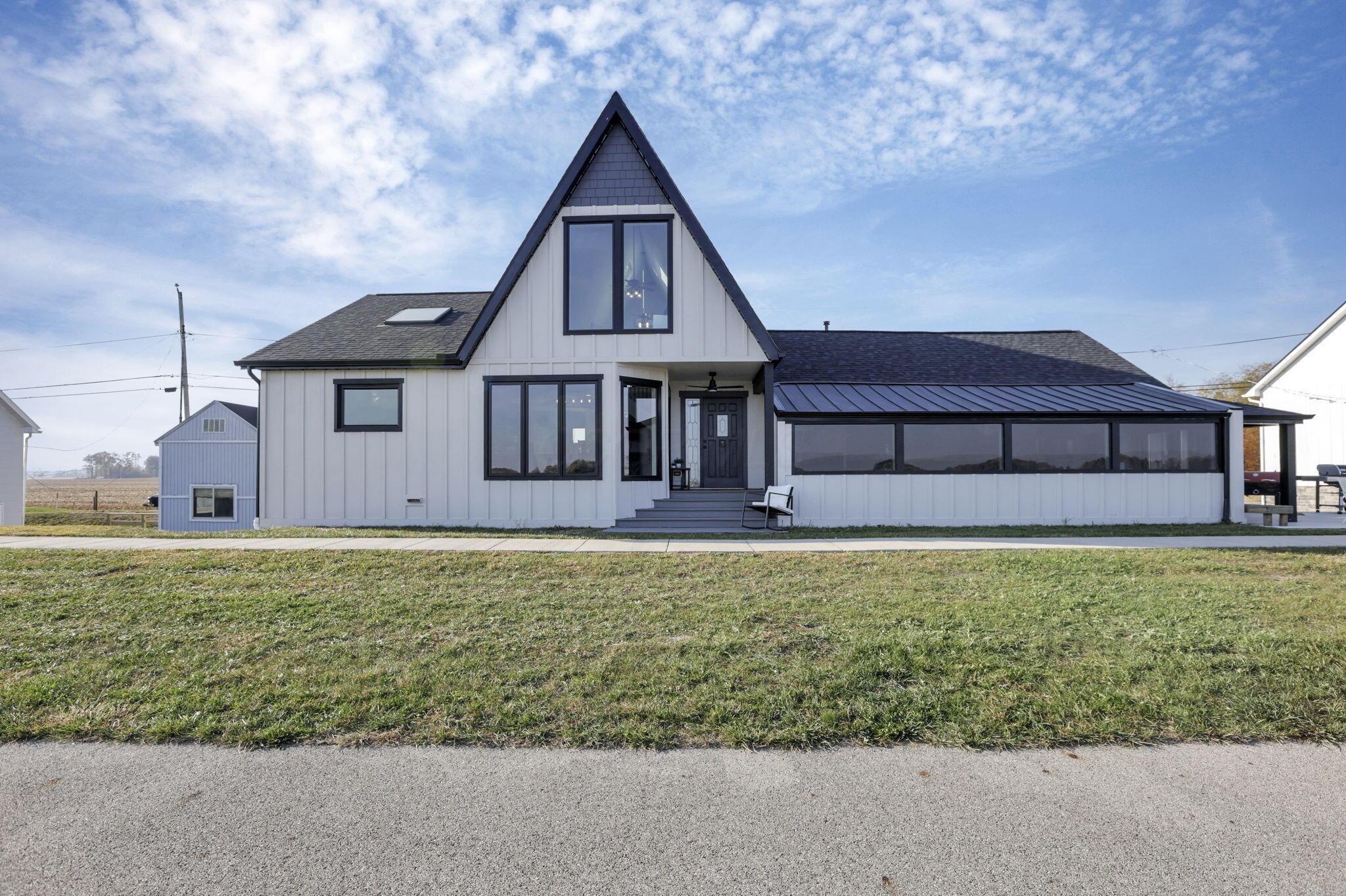 W Bank Dr Ne, Millersport, OH 43046