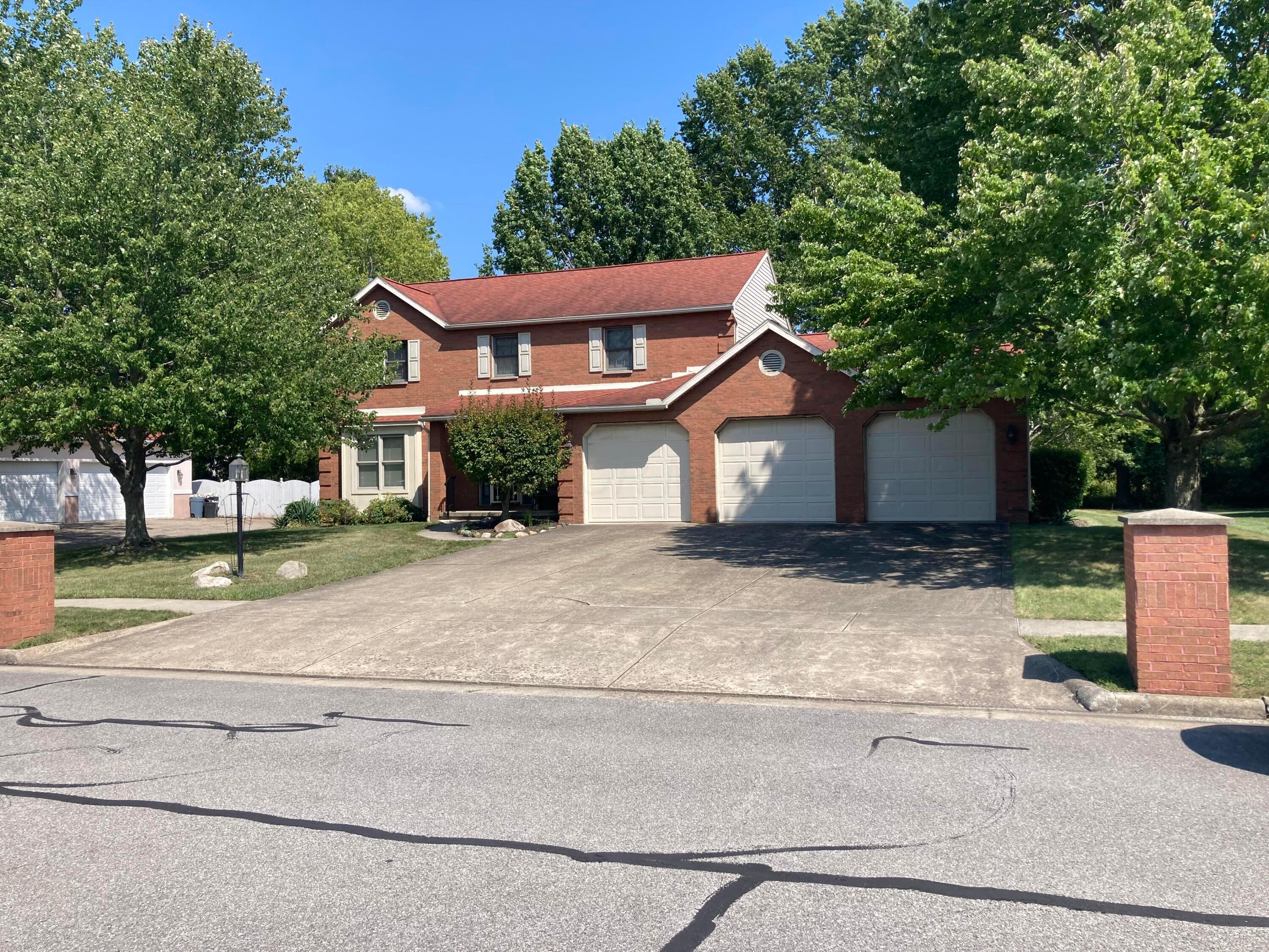 Eton St, Marion, OH 43302