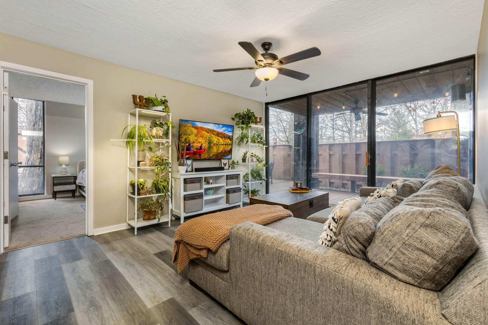 Strawpocket Ln, Westerville, OH 43081