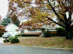 Meadow Ave, Pickerington, OH 43147