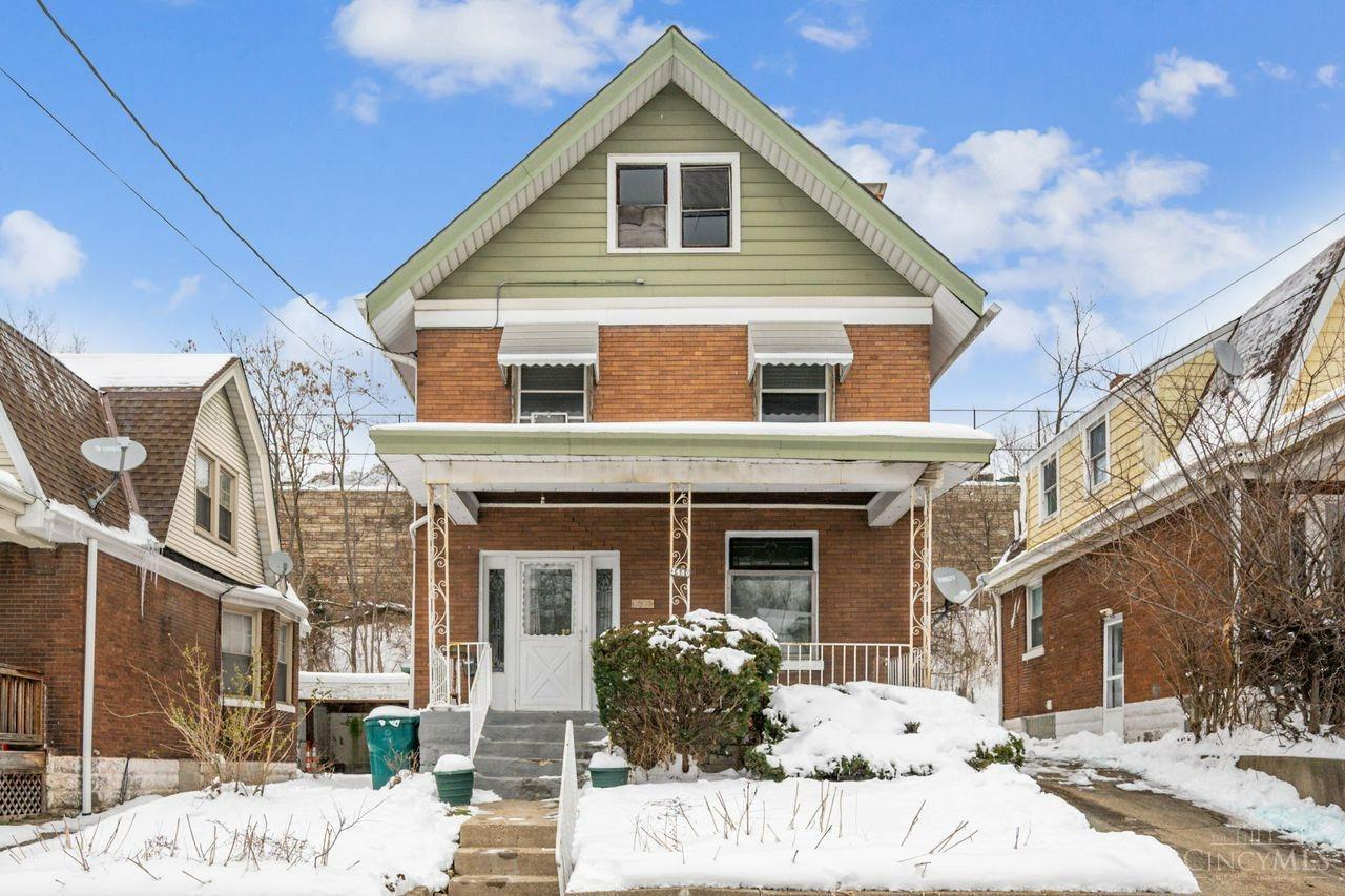 Vine St, Cincinnati, OH 45220