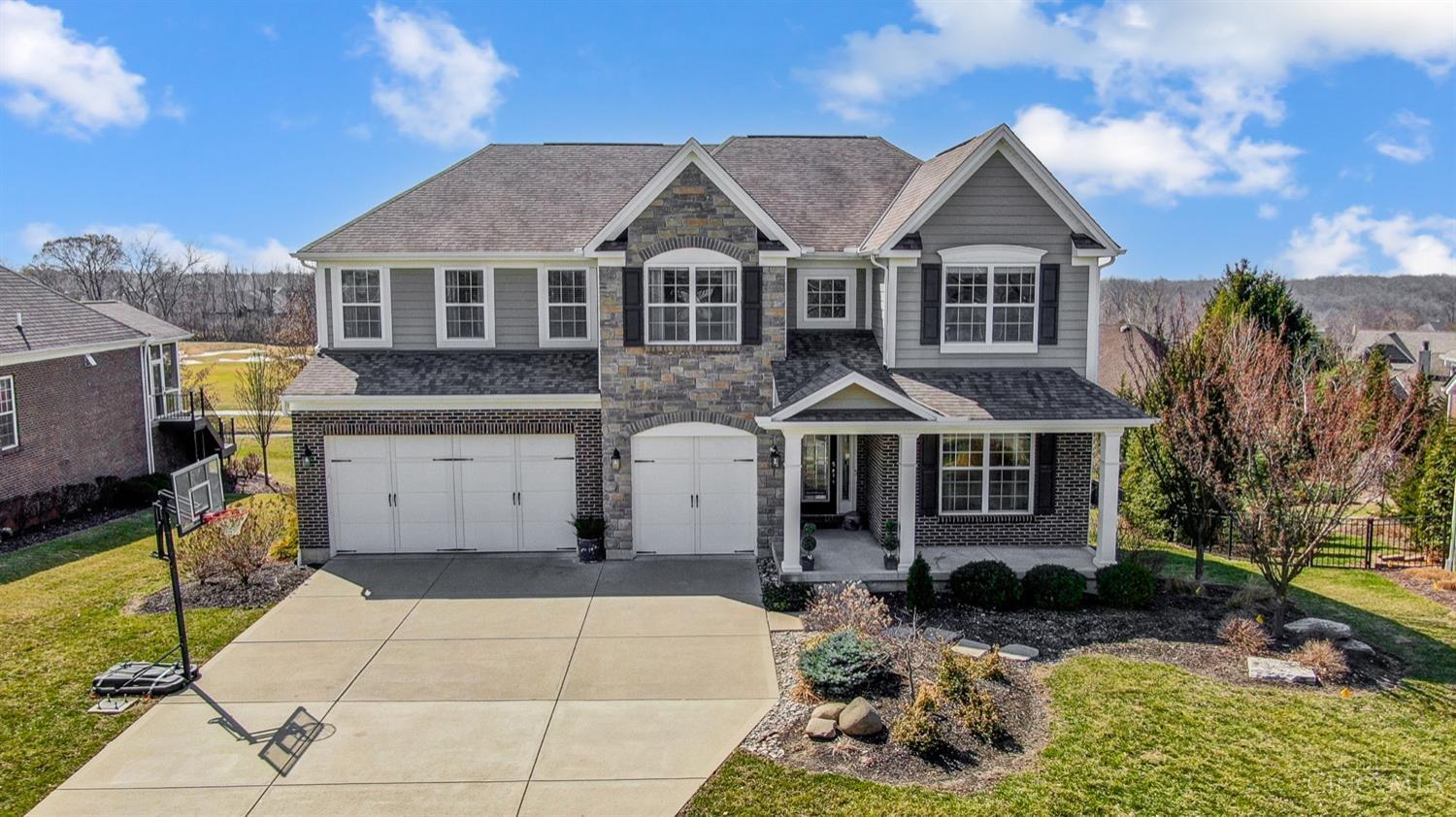 Crooked River Ct, Maineville, OH 45039