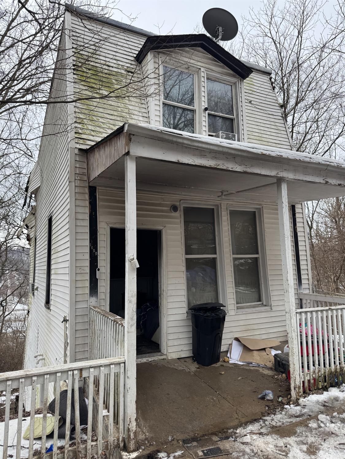 Waverly Ave, Cincinnati, OH 45214