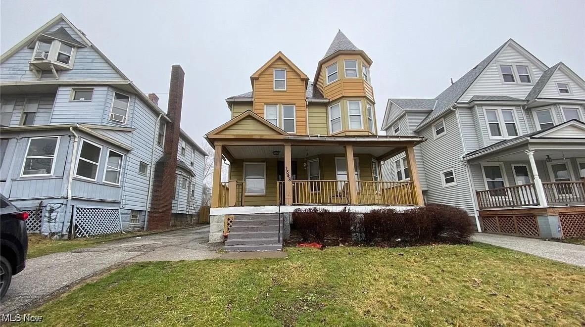Stanwood Rd, Cleveland, OH 44112