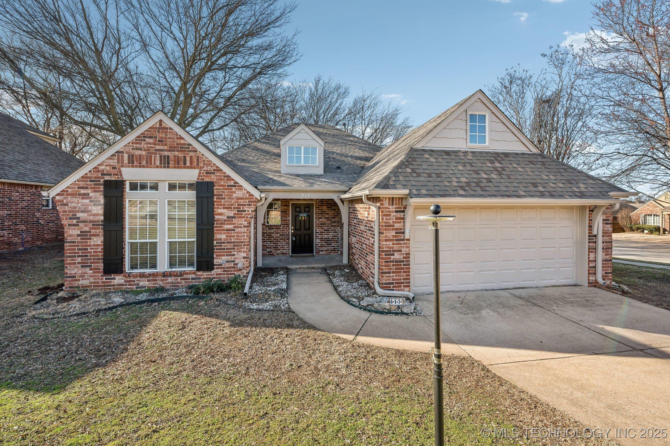 W Helena St, Broken Arrow, OK 74012