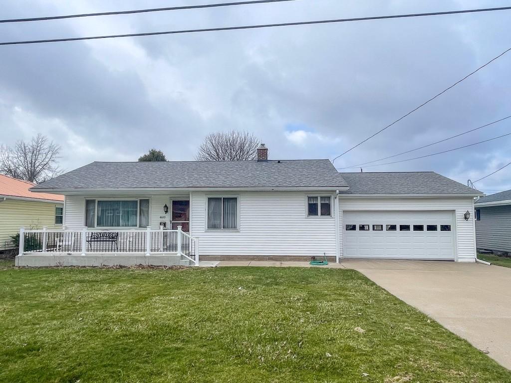 Darcie Dr, Erie, PA 16506