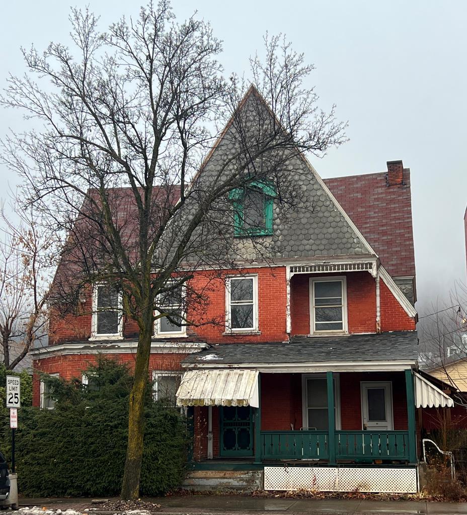 W 4th St, Emporium, PA 15834