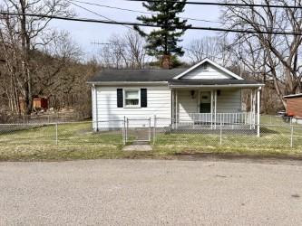 Cottage Rd, Smock, PA 15480