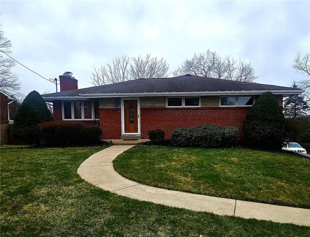Kathy Lynn Dr, Pittsburgh, PA 15239
