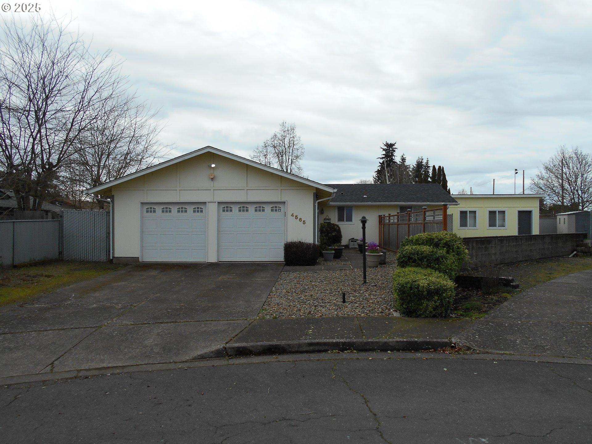 Souza St, Eugene, OR 97402