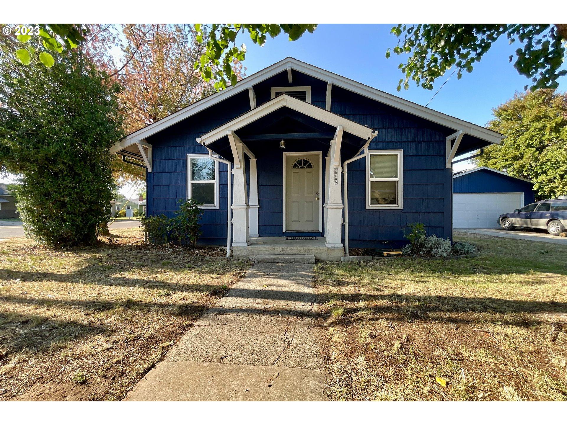 W Stewart Ave, Medford, OR 97501