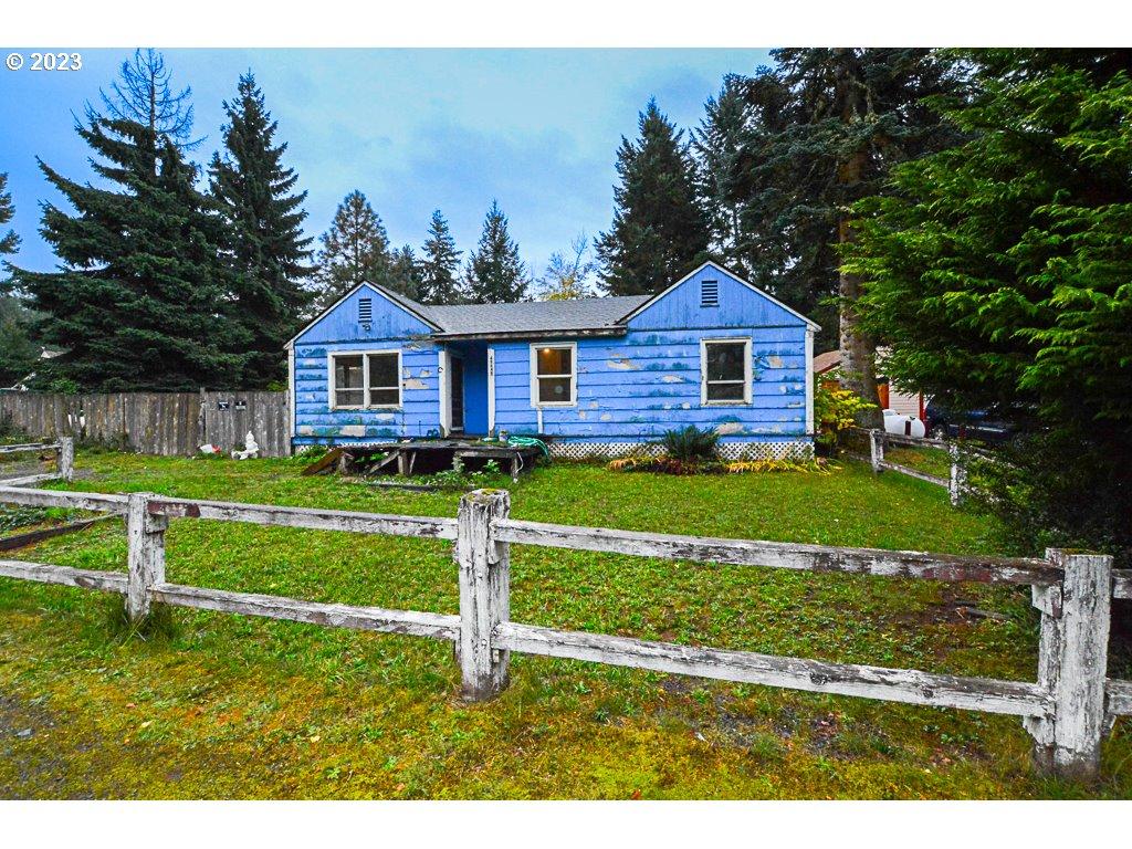 High Prairie Loop, Oakridge, OR 97463