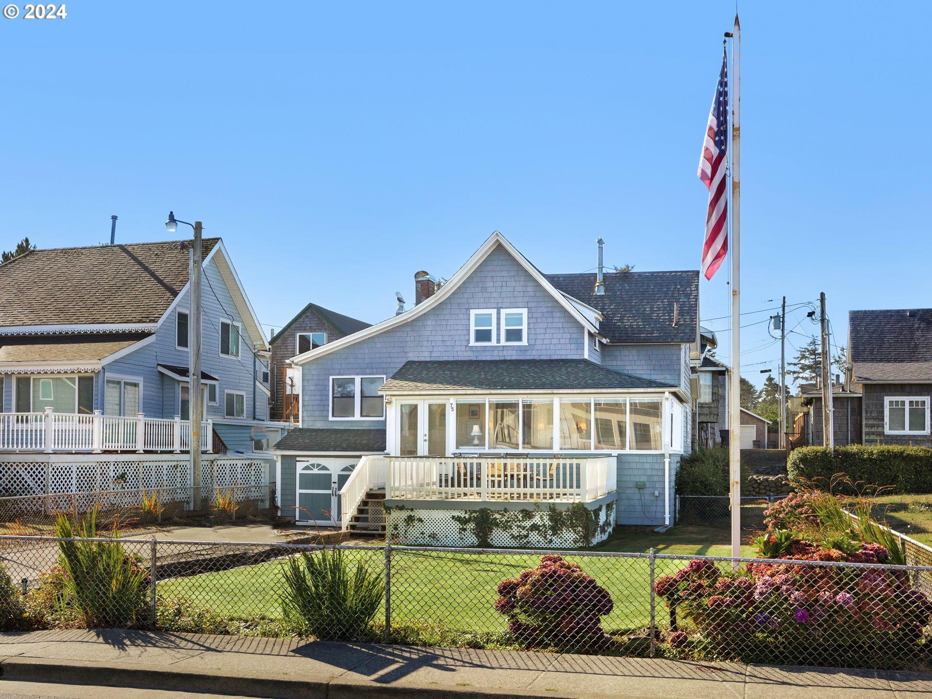 12th Ave, Seaside, OR 97138