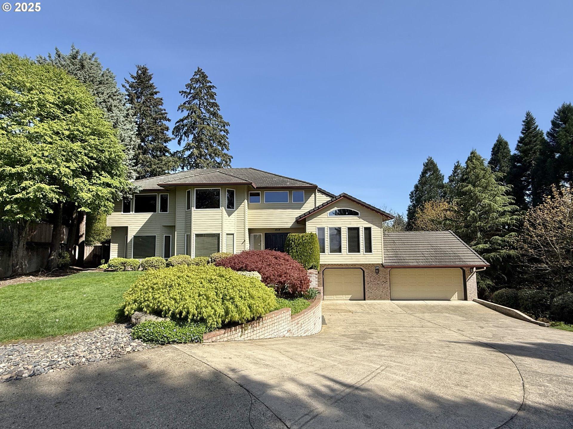 Nw 79th Cir, Vancouver, WA 98665