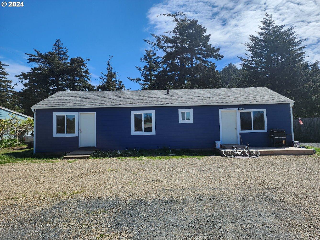 12th St, Port Orford, OR 97465