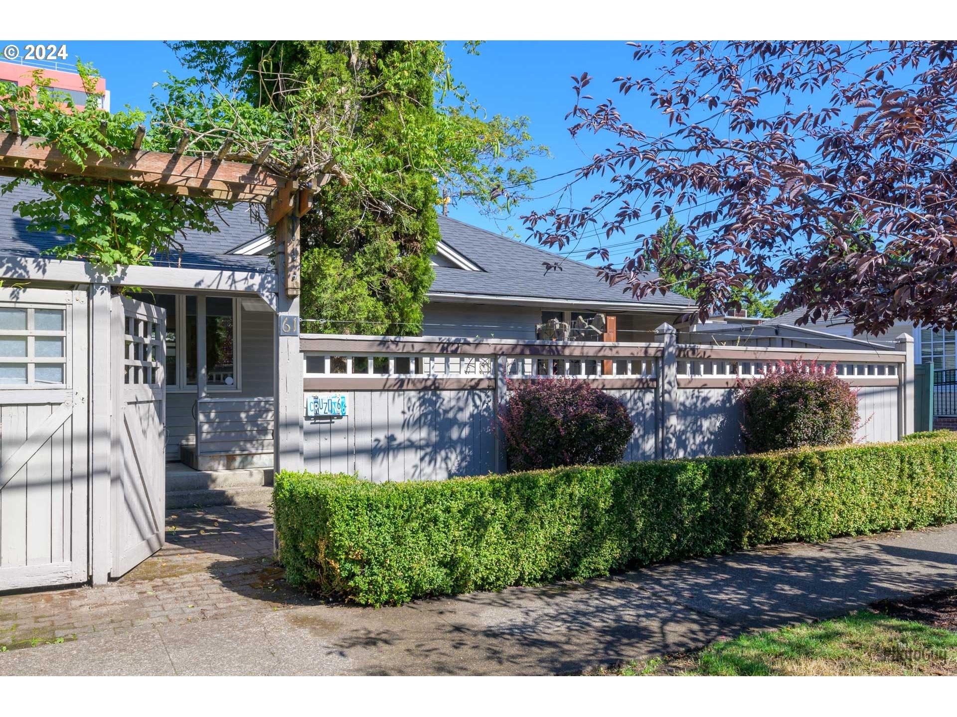 W 17th Ave, Eugene, OR 97401