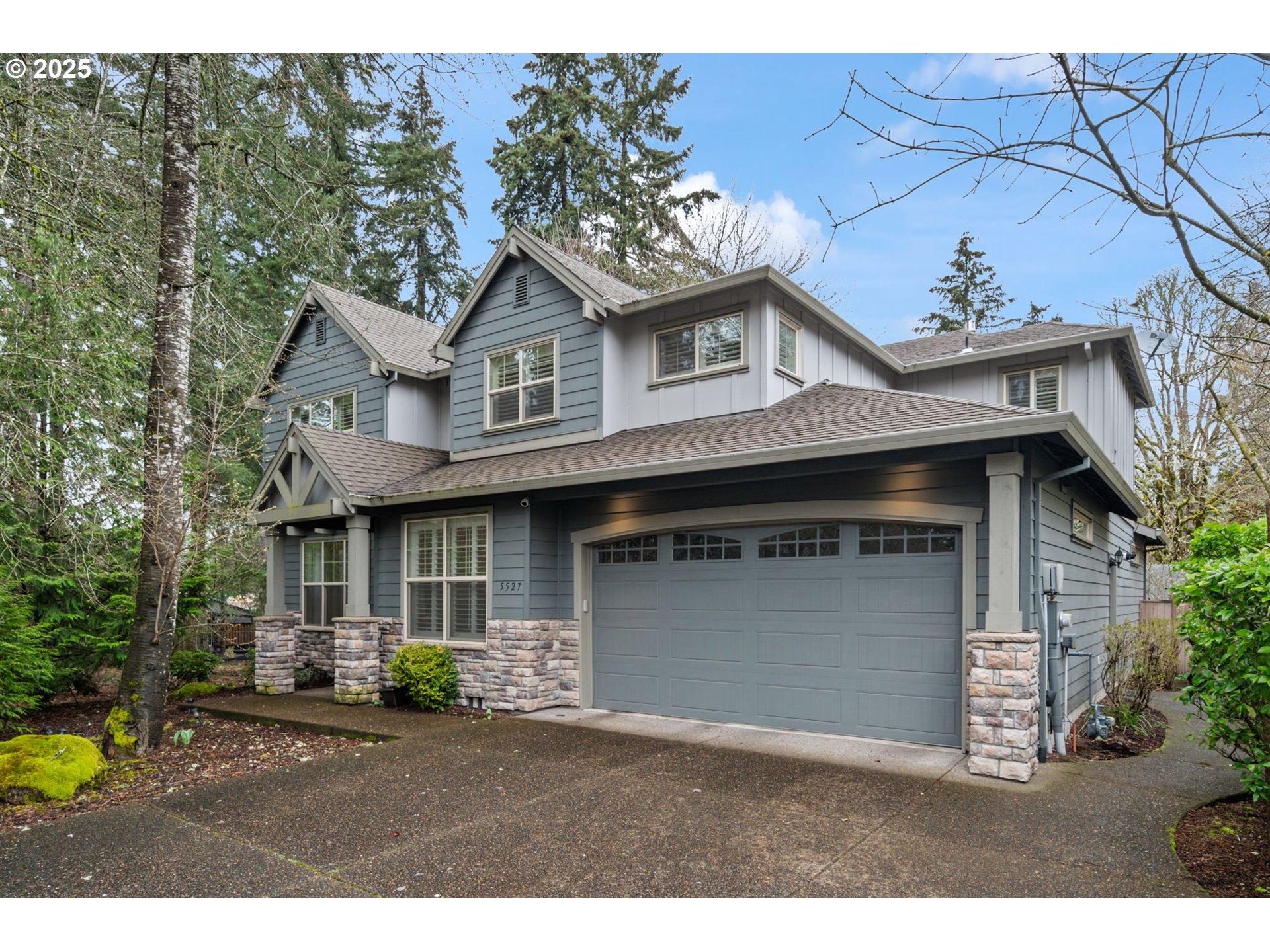 Dunmire Dr, Lake Oswego, OR 97035