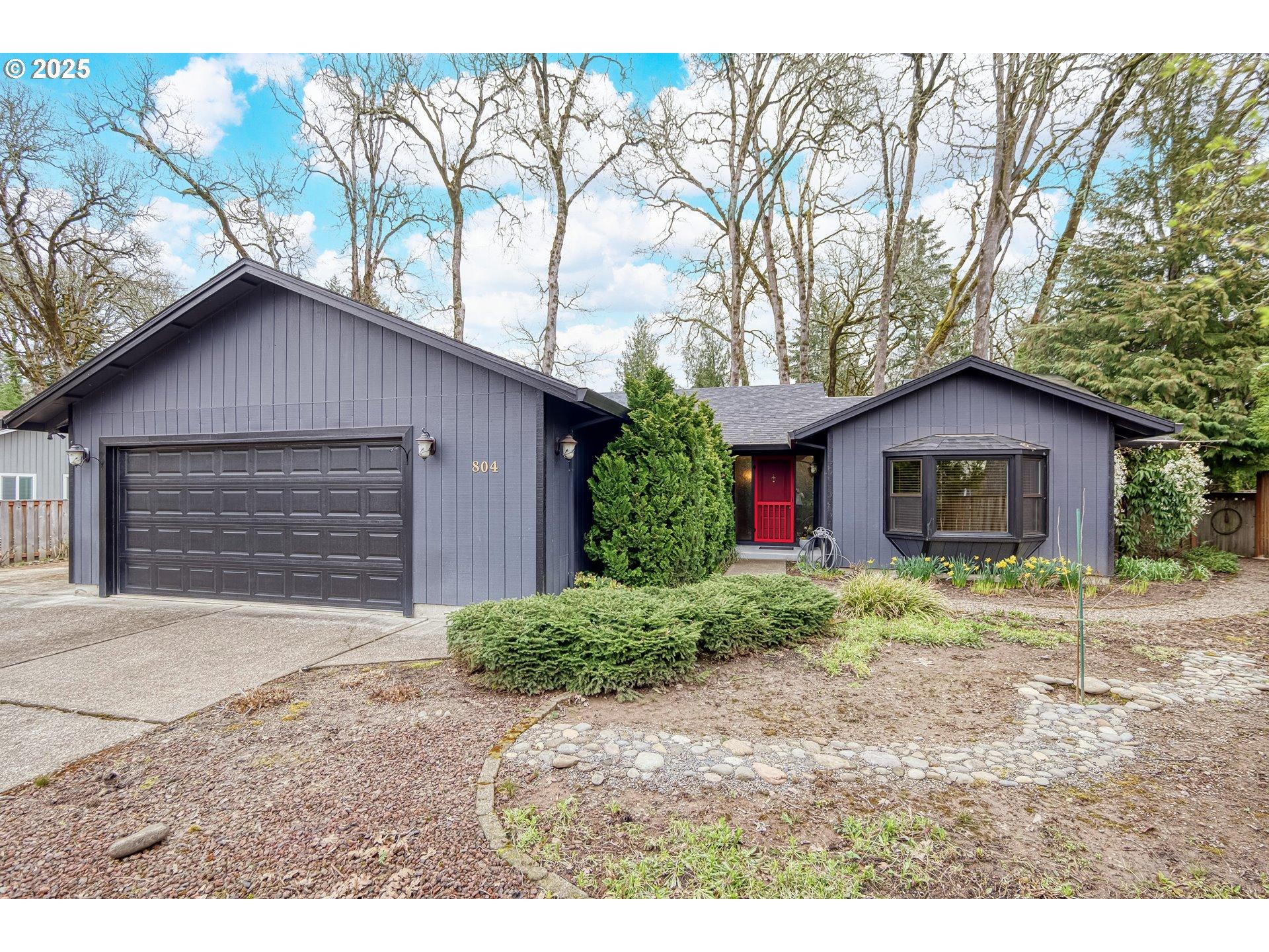 Ne 1st Pl, Hillsboro, OR 97124