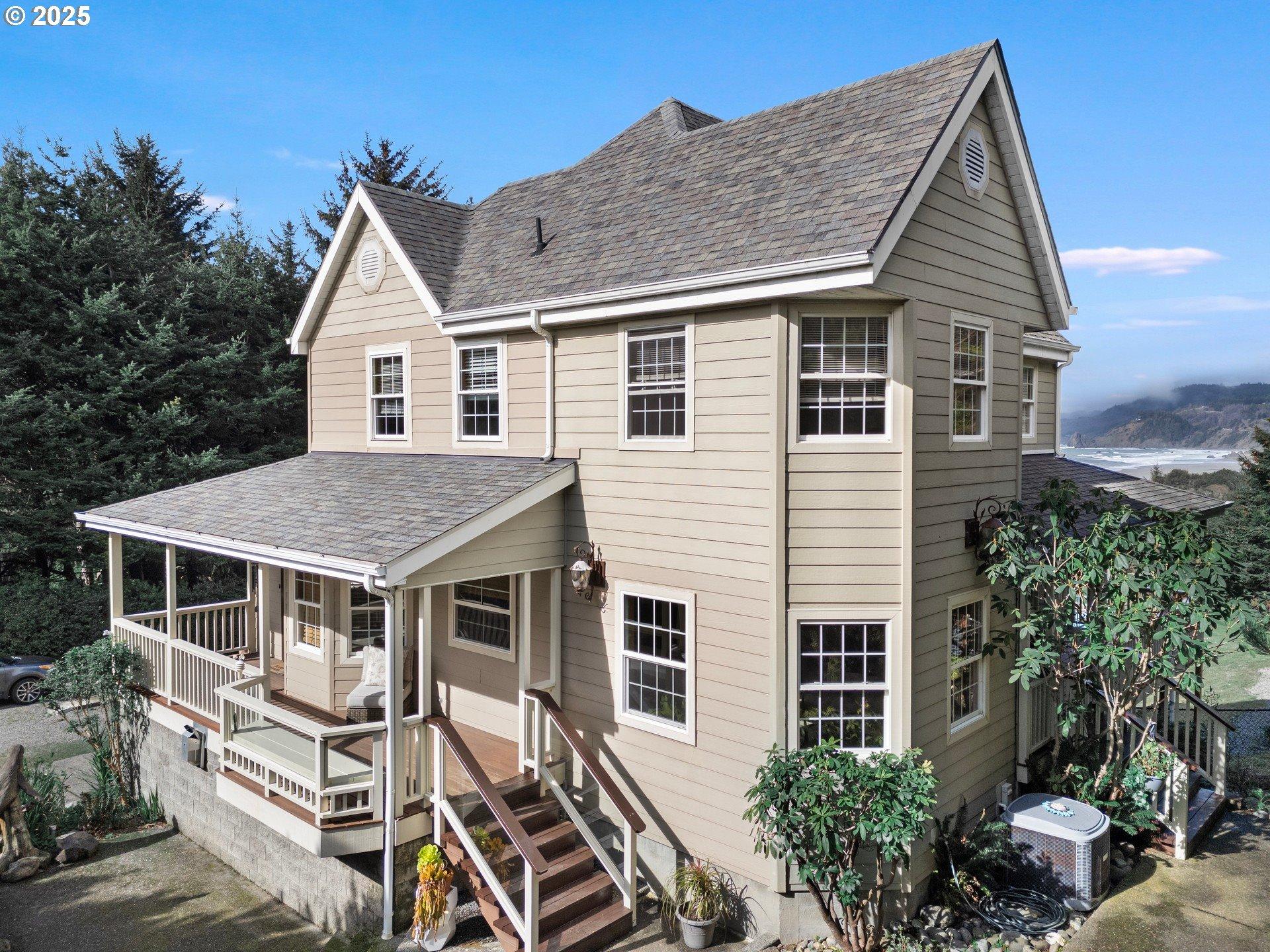 Horizon Dr, Gold Beach, OR 97444