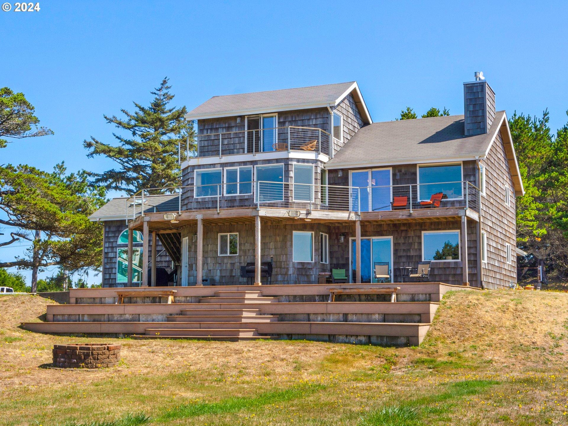 Sea Breeze Dr, Warrenton, OR 97146
