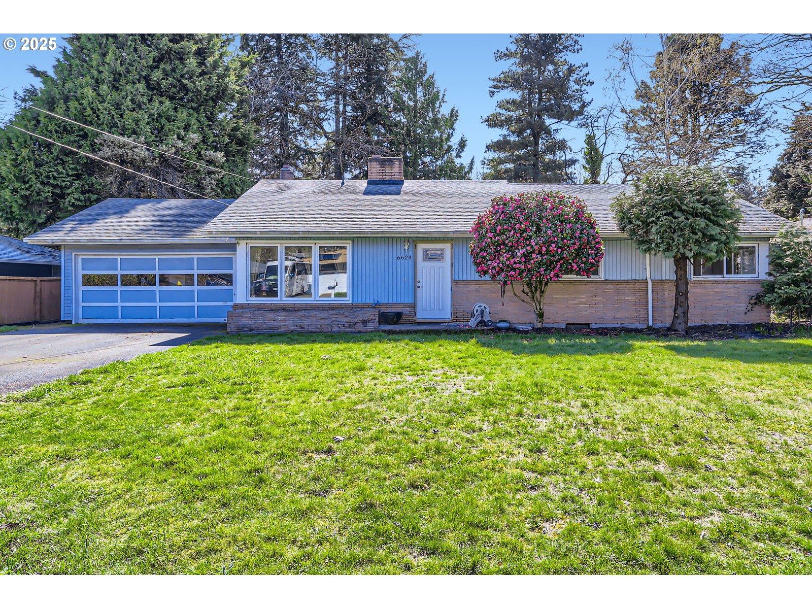 Se Charles St, Portland, OR 97222