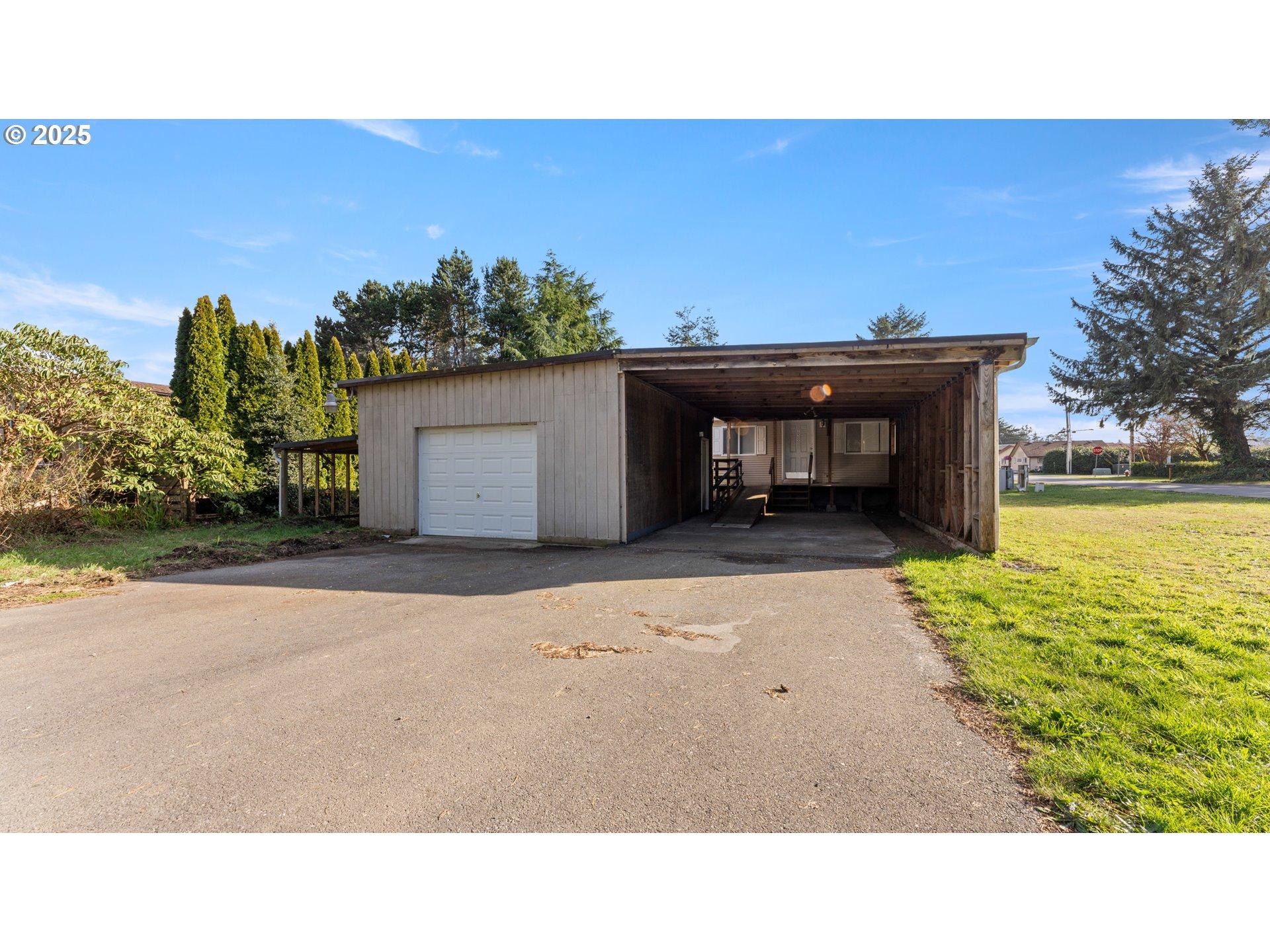 North Ave Ne, Bandon, OR 97411
