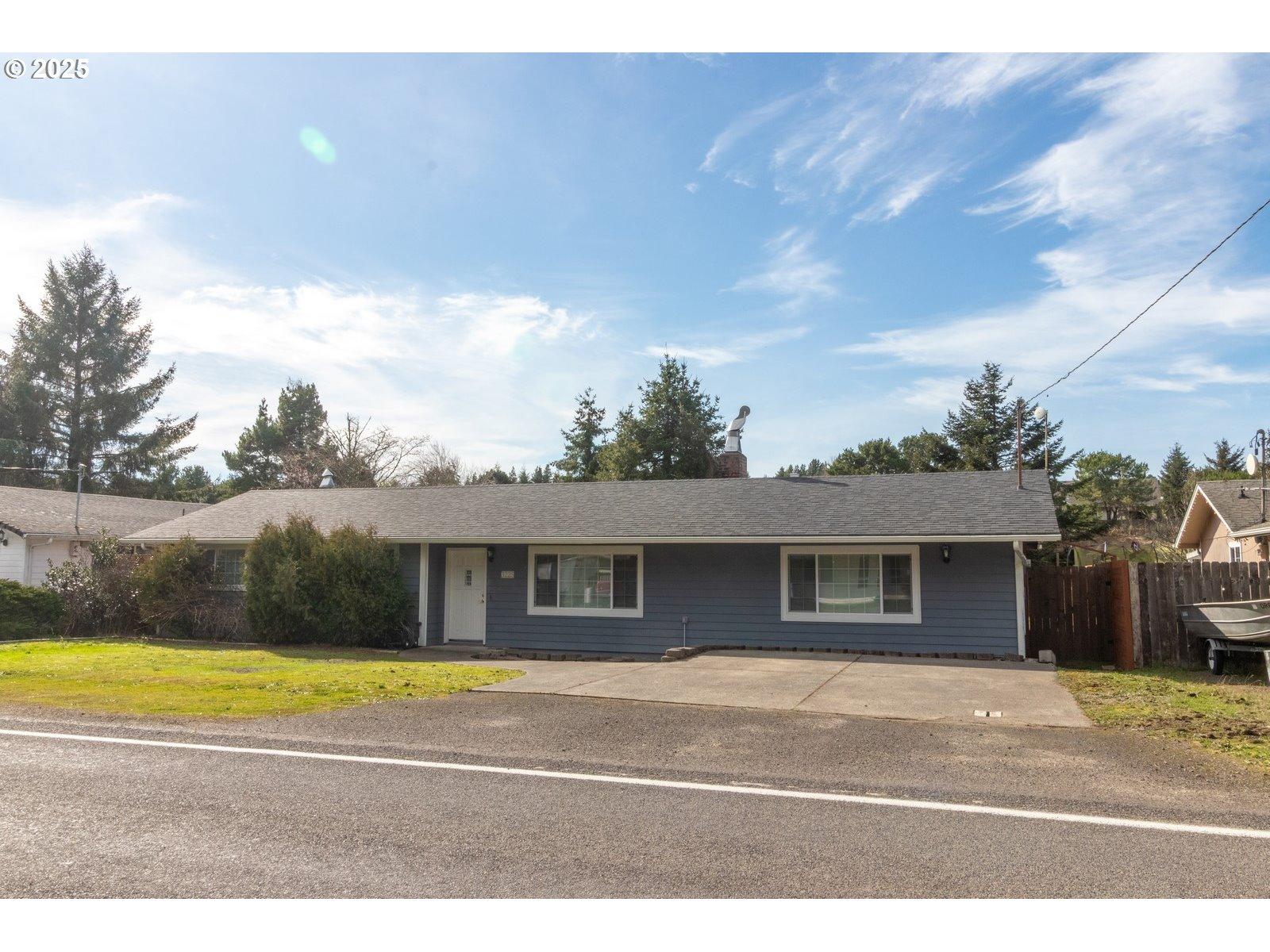 Munsel Lake Rd, Florence, OR 97439