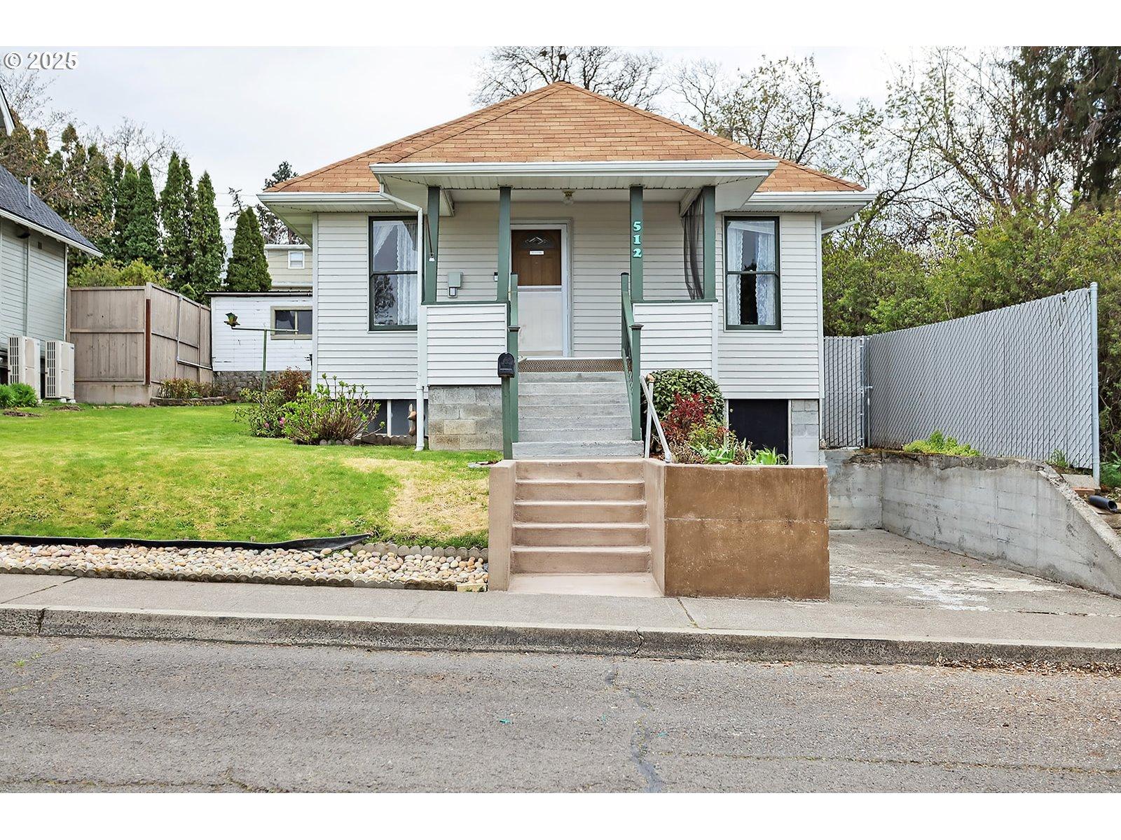 W 12th St, The Dalles, OR 97058