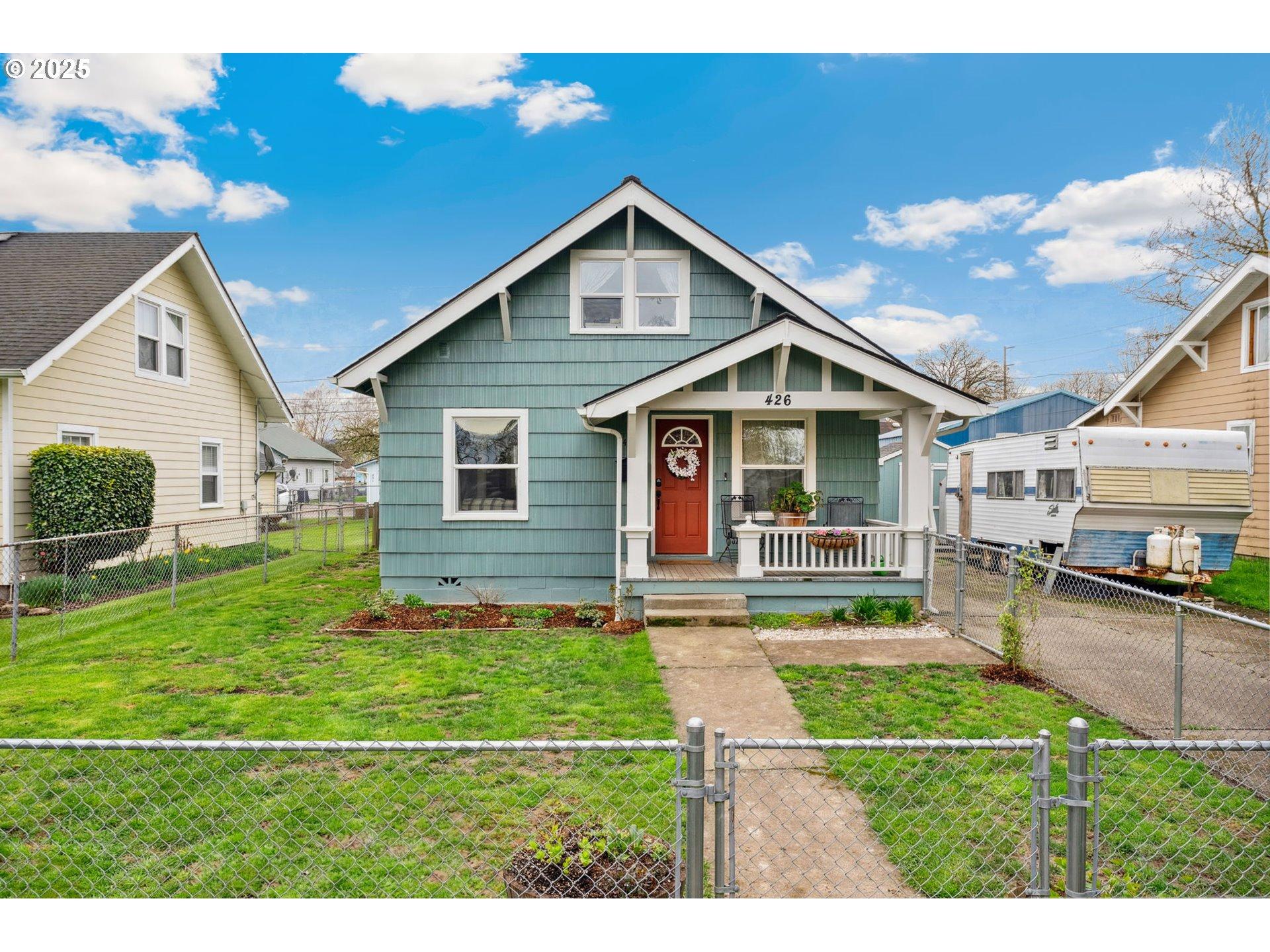 18th Ave, Longview, WA 98632