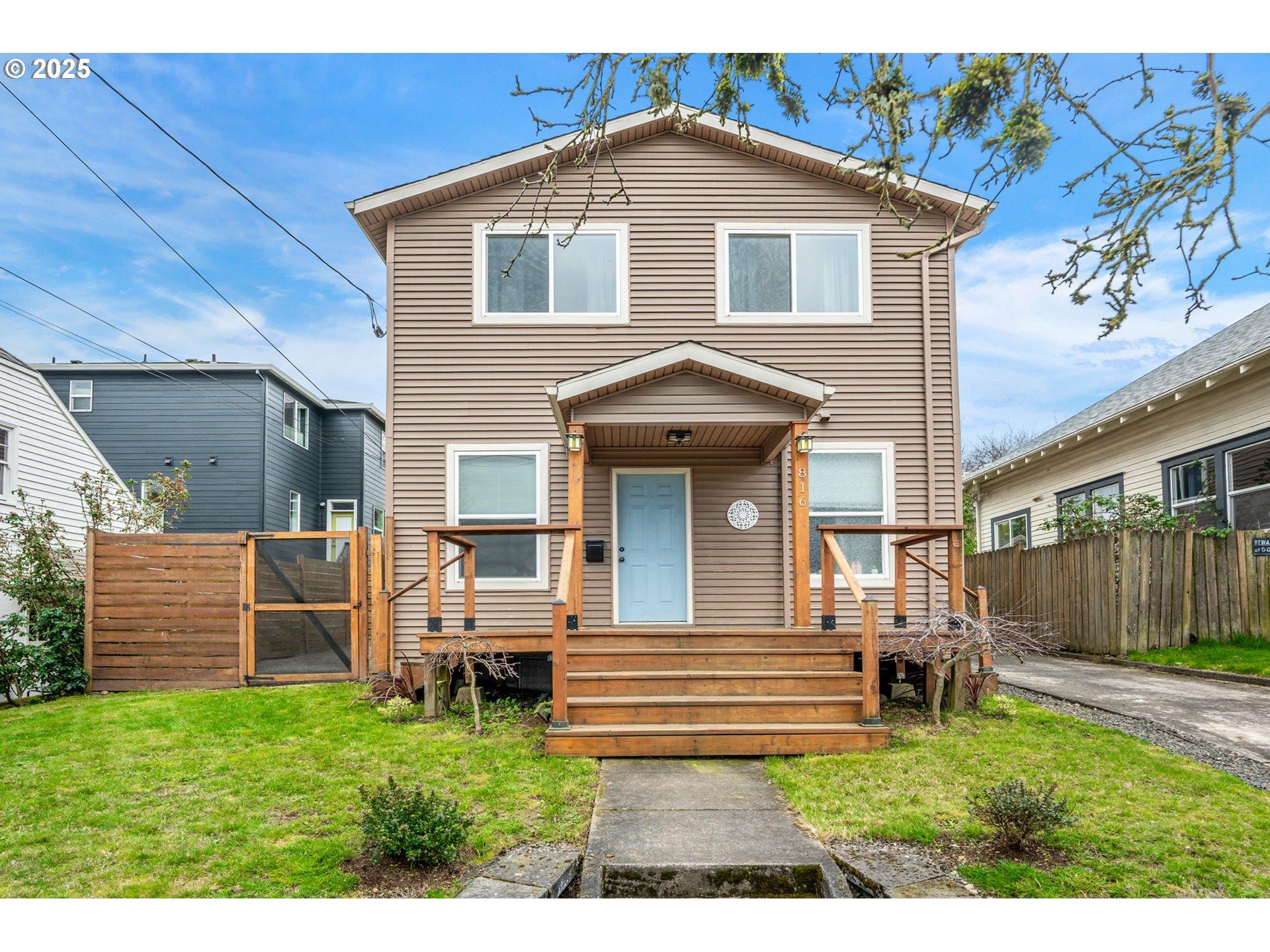 N Holland St, Portland, OR 97217